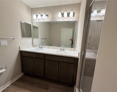 2738 Idyll Lakes Circle - Photo Thumbnail 8