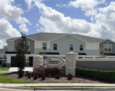2738 Idyll Lakes Circle - Photo Thumbnail 1