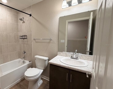 2738 Idyll Lakes Circle - Photo Thumbnail 13
