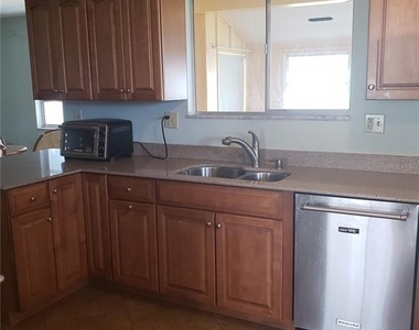 714 Indian Wells Avenue - Photo Thumbnail 3