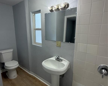 3104 N Massachusetts Avenue - Photo Thumbnail 4