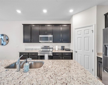 4966 Avalon Park Boulevard - Photo Thumbnail 20
