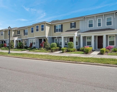 4966 Avalon Park Boulevard - Photo Thumbnail 4