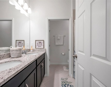 4966 Avalon Park Boulevard - Photo Thumbnail 33