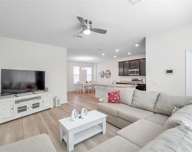 4966 Avalon Park Boulevard - Photo Thumbnail 12