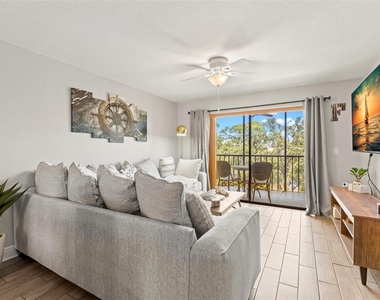 5817 Park Street N - Photo Thumbnail 9