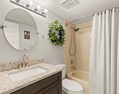 5817 Park Street N - Photo Thumbnail 12