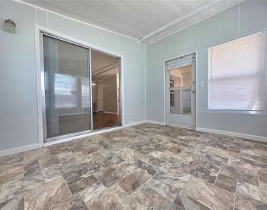 36801 Camelia Court - Photo Thumbnail 6