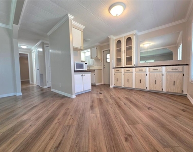 36801 Camelia Court - Photo Thumbnail 11