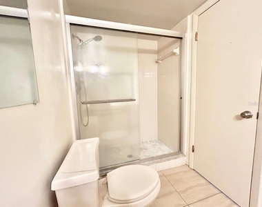 420 N Bayshore Boulevard - Photo Thumbnail 10