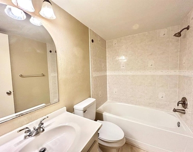 420 N Bayshore Boulevard - Photo Thumbnail 16