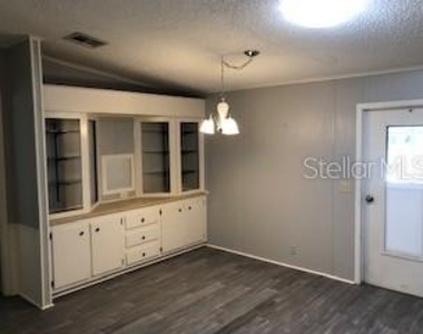 4728 Belle Grove - Photo Thumbnail 9