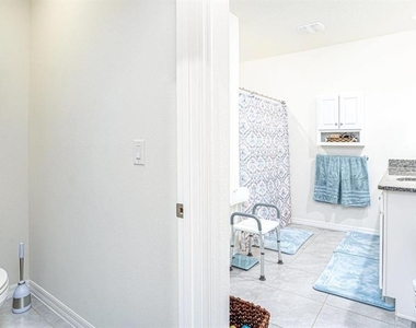 1610 Spray Terrace - Photo Thumbnail 7