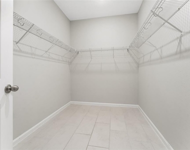 1434 Maddie Berry Lane - Photo Thumbnail 13