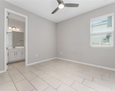 1434 Maddie Berry Lane - Photo Thumbnail 9