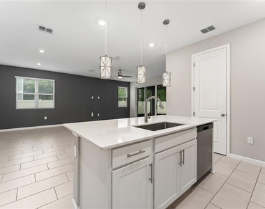 1434 Maddie Berry Lane - Photo Thumbnail 5