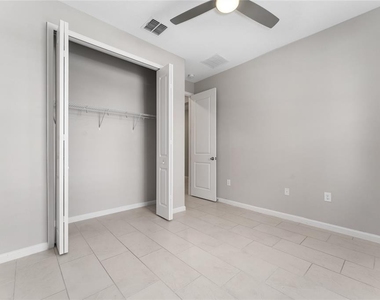 1434 Maddie Berry Lane - Photo Thumbnail 15