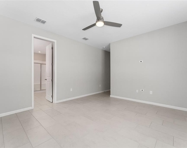 1434 Maddie Berry Lane - Photo Thumbnail 10