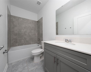 7720 Stone Creek Trail - Photo Thumbnail 18