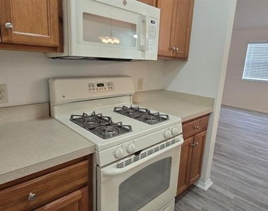 1009 Ridgeville Road - Photo Thumbnail 4