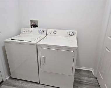 1009 Ridgeville Road - Photo Thumbnail 14