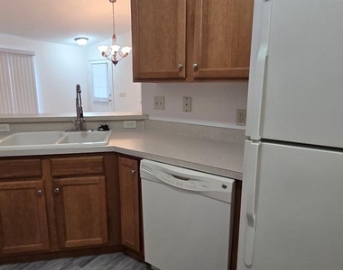 1009 Ridgeville Road - Photo Thumbnail 5