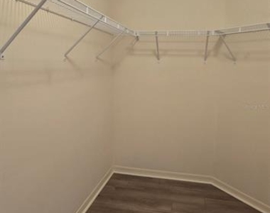 2577 Lindewood Street - Photo Thumbnail 9
