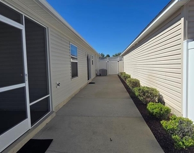 2577 Lindewood Street - Photo Thumbnail 1