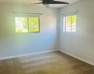 2947 Sw 32nd Avenue - Photo Thumbnail 10