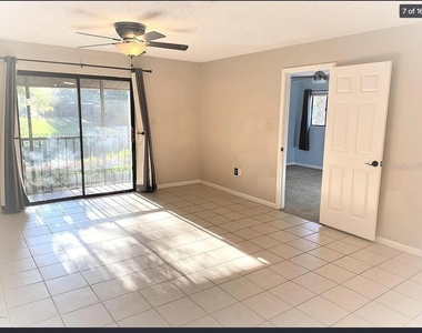 2947 Sw 32nd Avenue - Photo Thumbnail 8