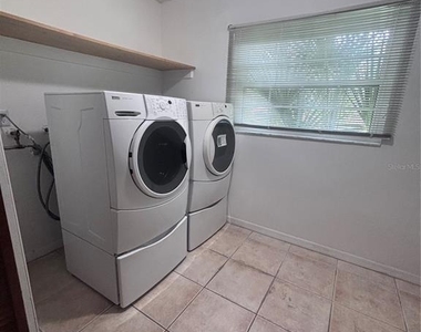 4907 Ne 6th Street - Photo Thumbnail 15
