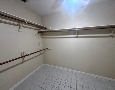 4907 Ne 6th Street - Photo Thumbnail 11