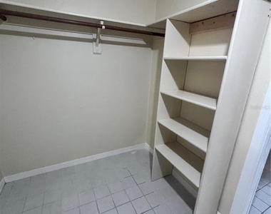 4907 Ne 6th Street - Photo Thumbnail 10