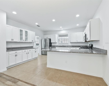 4976 Nw 35th Lane Road - Photo Thumbnail 12