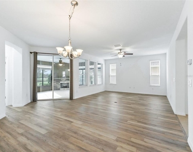 4976 Nw 35th Lane Road - Photo Thumbnail 13