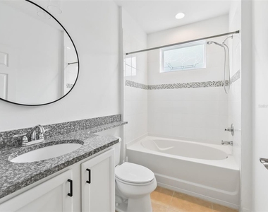 4976 Nw 35th Lane Road - Photo Thumbnail 7