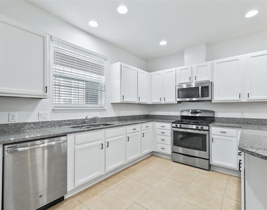 4976 Nw 35th Lane Road - Photo Thumbnail 14