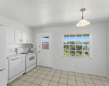 1655 W Oak Ridge Road - Photo Thumbnail 19