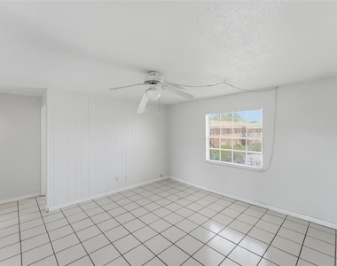 1655 W Oak Ridge Road - Photo Thumbnail 22