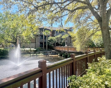 486 N Pin Oak Place - Photo Thumbnail 20