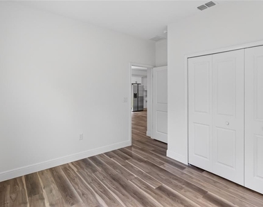 9066 N Akola Way - Photo Thumbnail 4