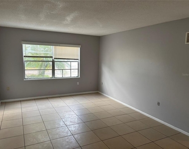 5325 Curry Ford Road - Photo Thumbnail 3