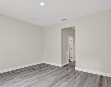 7938 N Maltese Drive - Photo Thumbnail 8