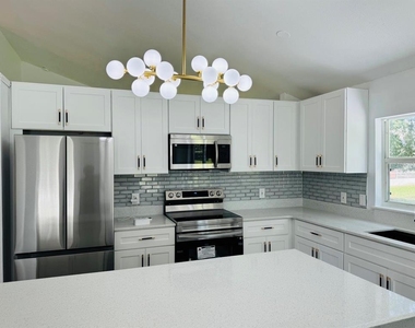 215 Hollowbrook Circle - Photo Thumbnail 11