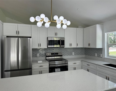 215 Hollowbrook Circle - Photo Thumbnail 19