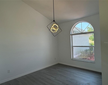 215 Hollowbrook Circle - Photo Thumbnail 23