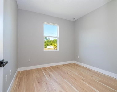 49 Santa Fe Street - Photo Thumbnail 47