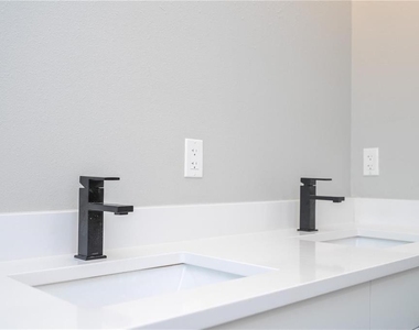 49 Santa Fe Street - Photo Thumbnail 28