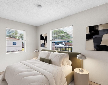 201 N Himes Avenue - Photo Thumbnail 3