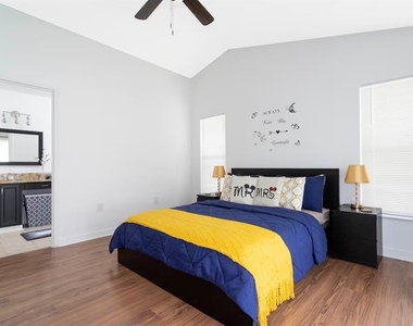 751 Country Woods Circle - Photo Thumbnail 26